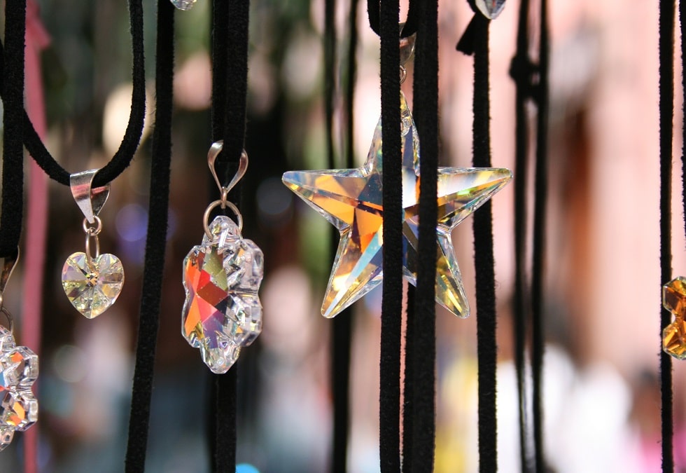 How to Turn Ashes Into Glass Jewellery