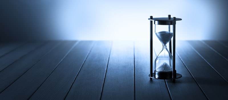 sand timer in a dark environment